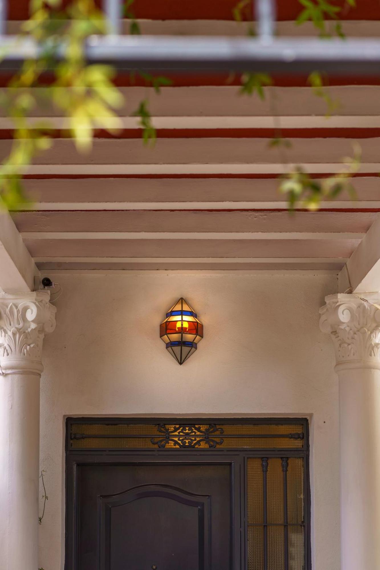 Casa La Fontana - Hostatel Bed & Breakfast Granada Exterior photo