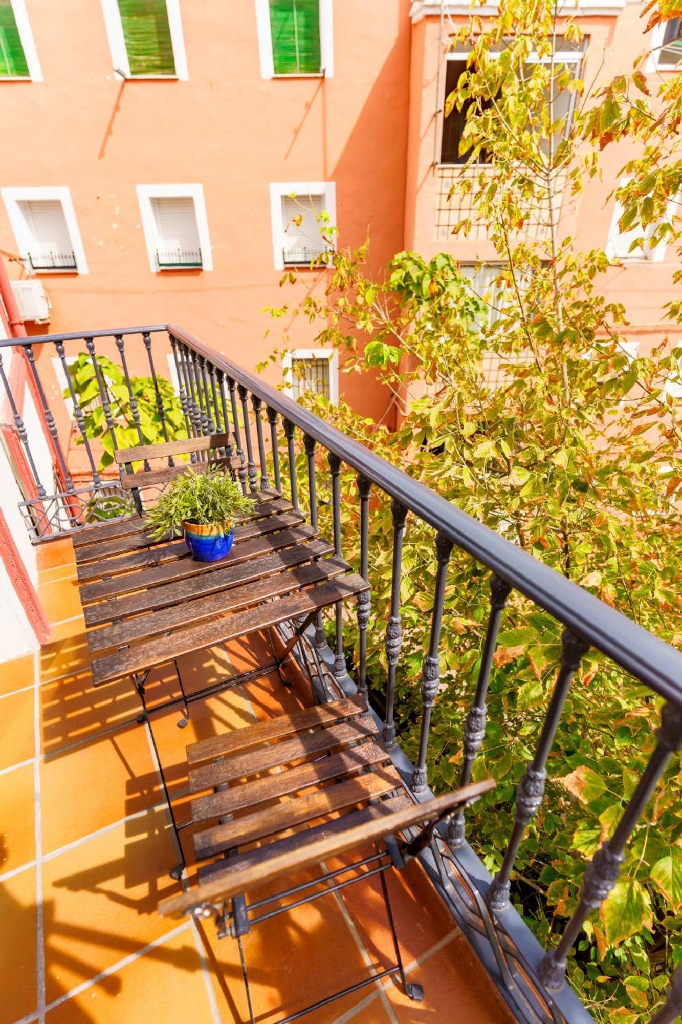 Casa La Fontana - Hostatel Bed & Breakfast Granada Exterior photo